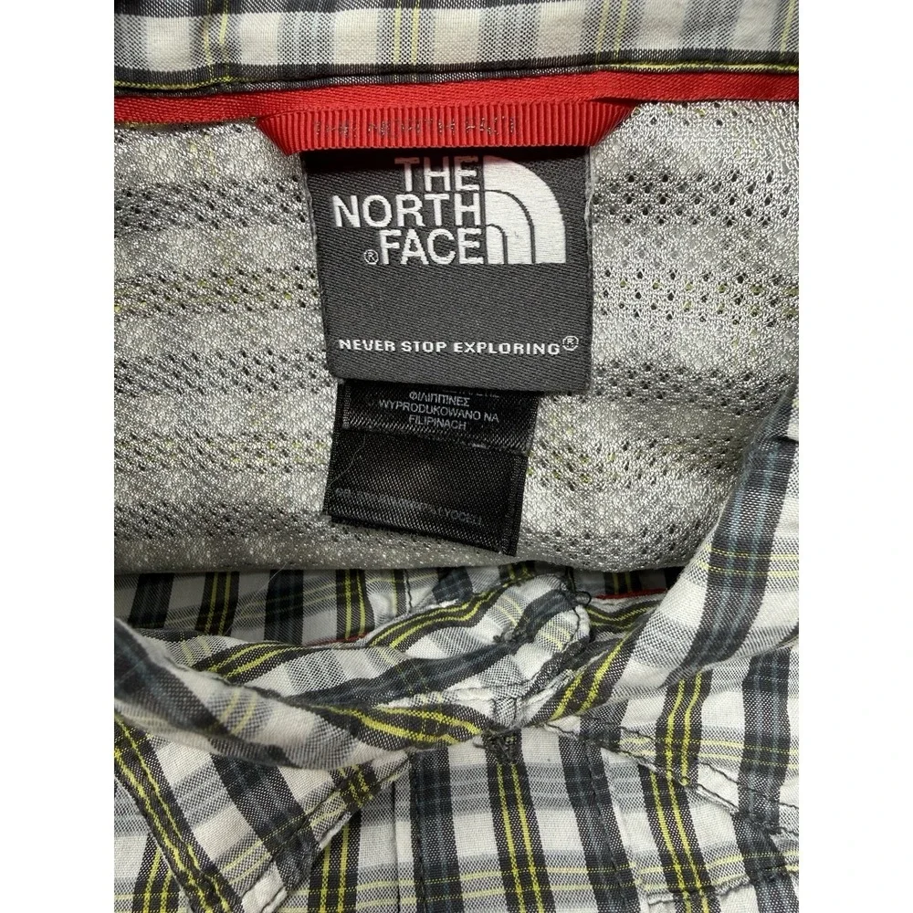 Men's North Face Plaid Button Up‎ Outdoor Short Sleeves Shirt Size Medium